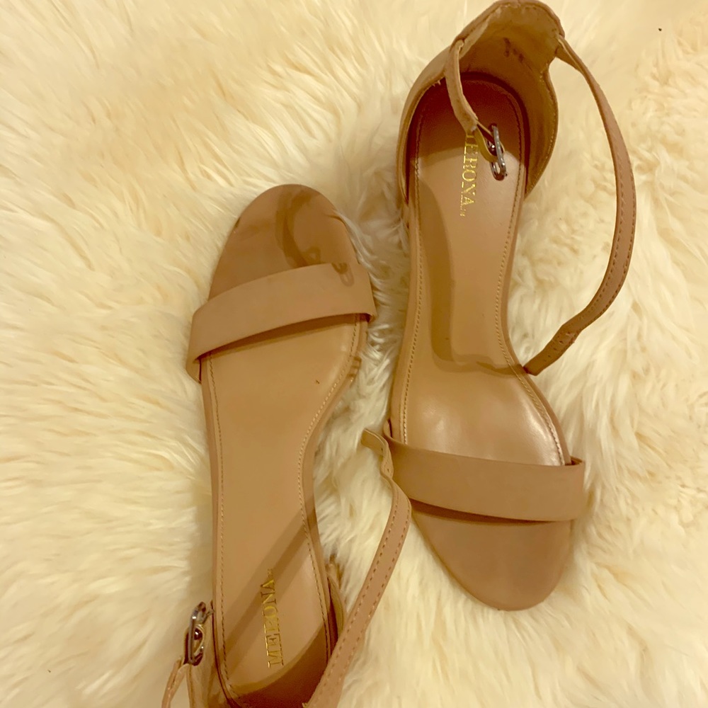 Size 8, chunky heel shoes from Target